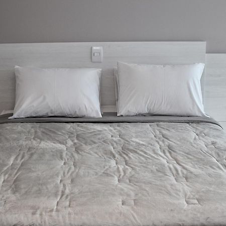 Hotel Bolsi Коломбо Экстерьер фото